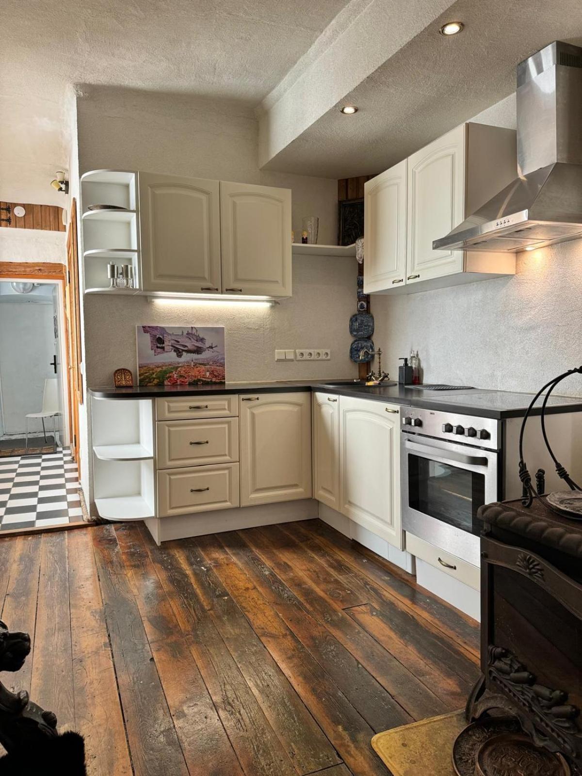 Medieval Unit With Sauna Apartment Tallinn Ngoại thất bức ảnh